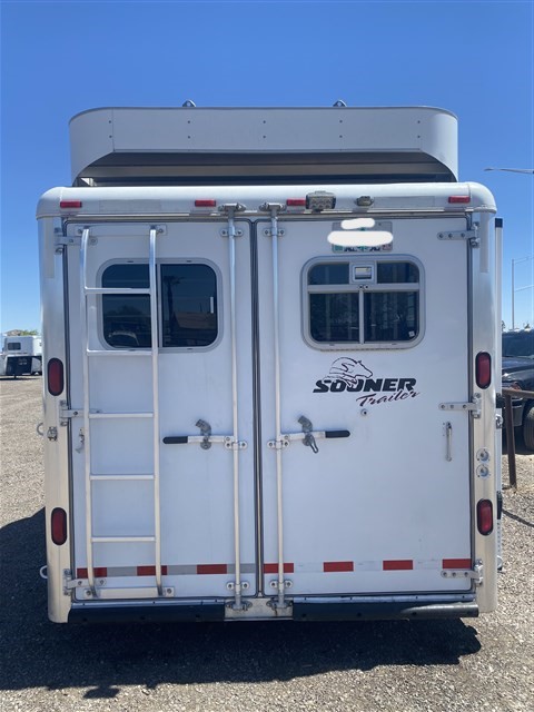 2000 Sooner 4 Horse Bumper Pull SUPER CLEAN - Image 7