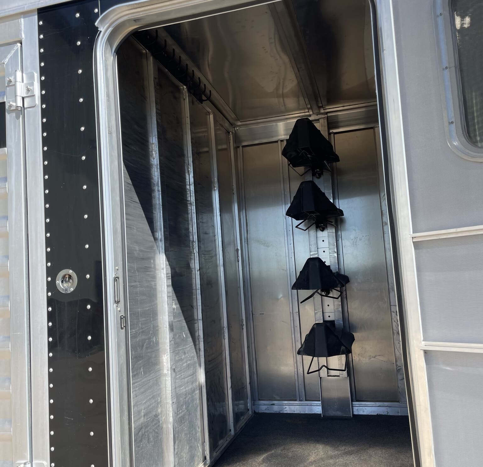 2013 Featherlite 30FT Stock Combo – 3 Compartments - Image 6