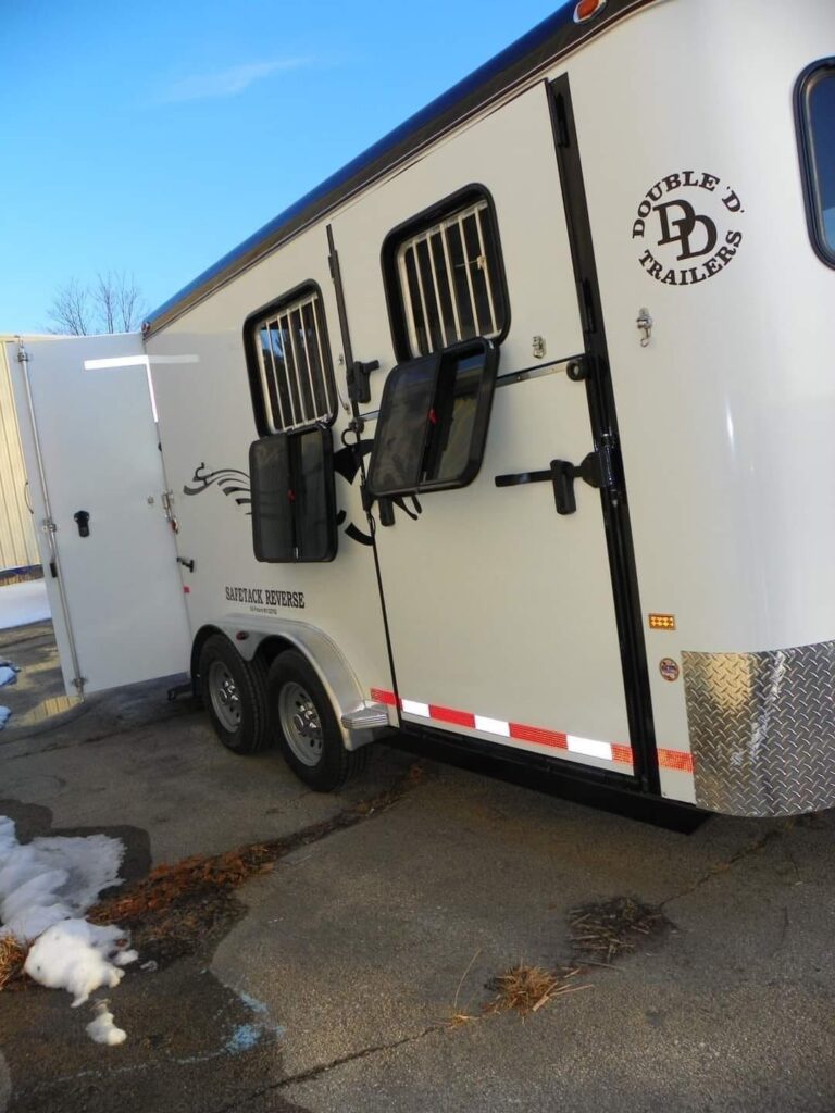 2022 Double D Reverse Slant 2 Horse Bumper Pull - Image 6