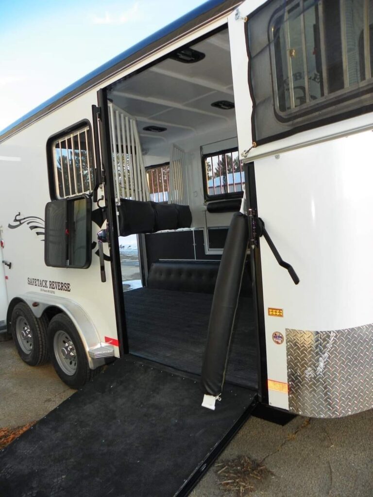 2022 Double D Reverse Slant 2 Horse Bumper Pull - Image 15