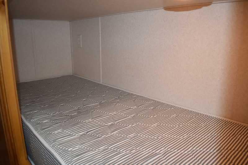 2003 Bloomer 8414LQ 4 Horse Trailer with 14′ Short Wall - Image 12