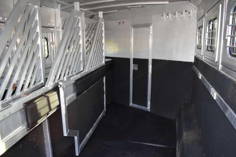 2003 Bloomer 8414LQ 4 Horse Trailer with 14′ Short Wall - Image 33