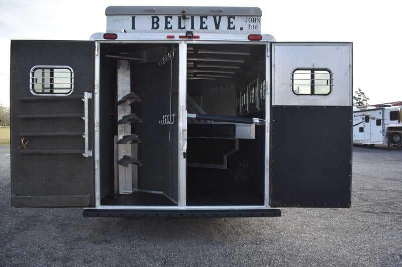 2003 Bloomer 8414LQ 4 Horse Trailer with 14′ Short Wall - Image 27