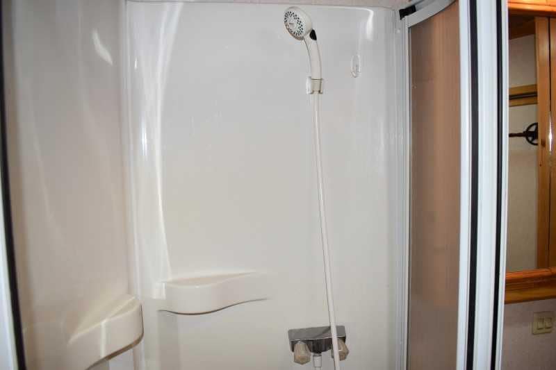 2003 Bloomer 8414LQ 4 Horse Trailer with 14′ Short Wall - Image 24