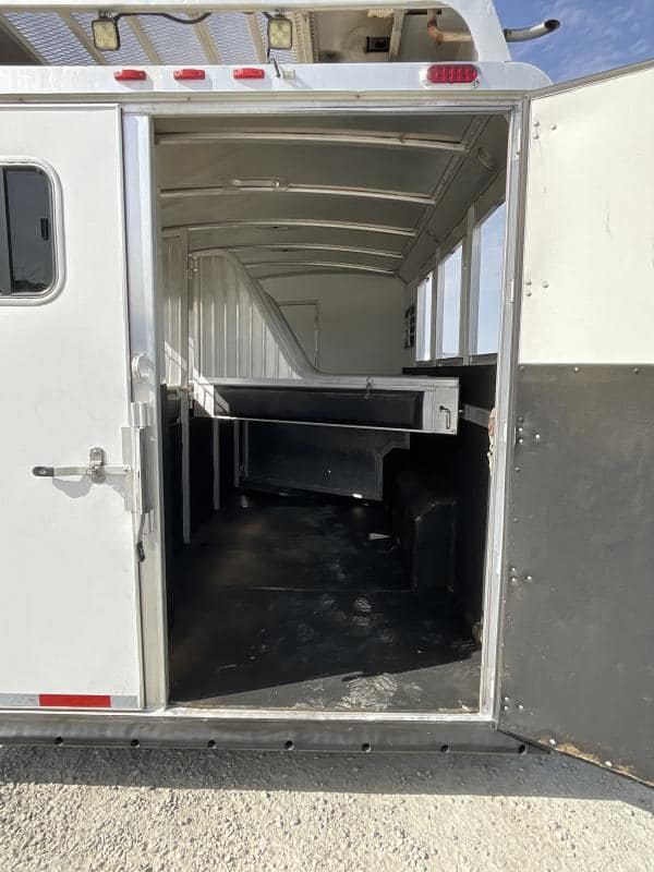 2008 4-Star Trailer 4 horse 12ft Outlaw LQ - Image 10